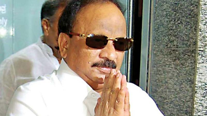 Baig pointed fingers at KPCC President Dinesh Gundu Rao for conducting 'flop poll campaign' and also attacked CLP leaders including Siddaramaiah for the same. (Photo: File) Baig pointed fingers at KPCC President Dinesh Gundu Rao for conducting 'flop poll campaign' and also attacked CLP leaders including Siddaramaiah for the same. (Photo: File)