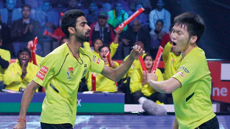 Chennai Smashers’ B. Sumeeth Reddy and Lee Yang in action against Ivanov and Sozonov of Delhi Dashers in their PBL trump match in Lucknow on Wednesday. Chennai Smashers’ B. Sumeeth Reddy and Lee Yang in action against Ivanov and Sozonov of Delhi Dashers in their PBL trump match in Lucknow on Wednesday.