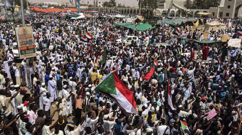 Bashir, 75, swept to power in an Islamist-backed coup in 1989, and headed a brutal regime for three decades. (Photo:AP) Bashir, 75, swept to power in an Islamist-backed coup in 1989, and headed a brutal regime for three decades. (Photo:AP)