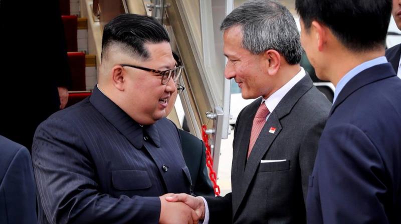The city-state's foreign minister Vivian Balakrishnan tweeted a picture of himself shaking hands with Kim at Changi Airport. (Photo: @VivianBala/Twitter) The city-state's foreign minister Vivian Balakrishnan tweeted a picture of himself shaking hands with Kim at Changi Airport. (Photo: @VivianBala/Twitter)