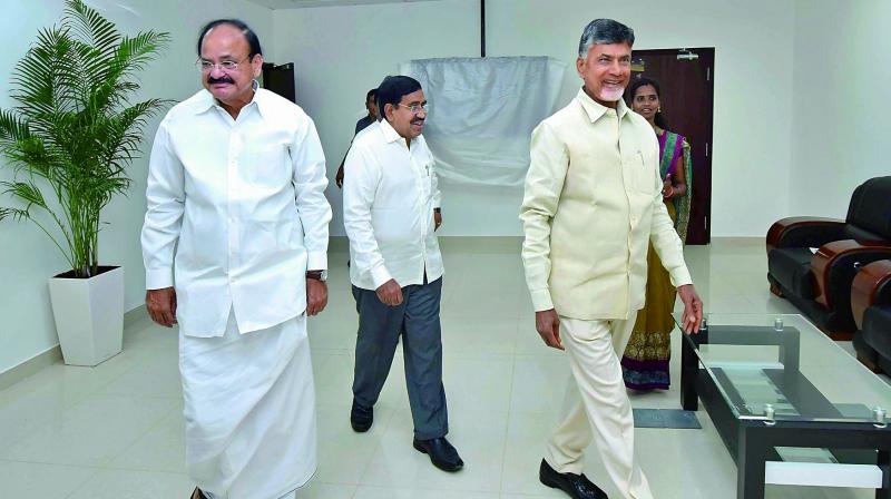 Chief Minister N Chandrababu Naidu and Union minister M. Venkaiah Naidu visit the Secretariat at Velagapudi on Thursday. Chief Minister N Chandrababu Naidu and Union minister M. Venkaiah Naidu visit the Secretariat at Velagapudi on Thursday.