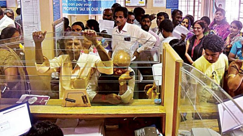 There is no intention to seal bank lockers and freeze gold and diamond jewellery. There is no intention to seal bank lockers and freeze gold and diamond jewellery.