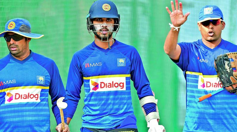 Vijay, Kohli daddy hundreds lift India to 371/4 on day one