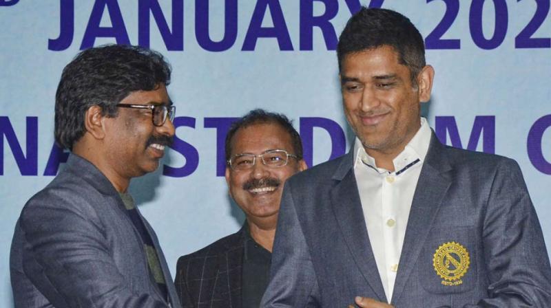 Jharkhand Chief Minister Hemant Soren urges BCCI to host farewell match for Dhoni in Jharkhand. (Photo- Twitter)