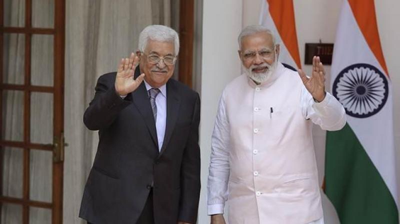 Narendra Modi (R), the first Indian Prime Minister to visit Palestine, is reaching Ramallah on Saturday amid heightened tensions. (Photo: AP) Narendra Modi (R), the first Indian Prime Minister to visit Palestine, is reaching Ramallah on Saturday amid heightened tensions. (Photo: AP)