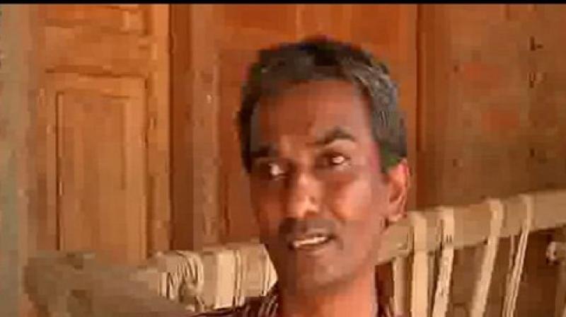 Divyang lost his eyesight in an accident before getting a job. This made him dependent on others and his family's survival became very difficult. (Photo: ANI) Divyang lost his eyesight in an accident before getting a job. This made him dependent on others and his family's survival became very difficult. (Photo: ANI)