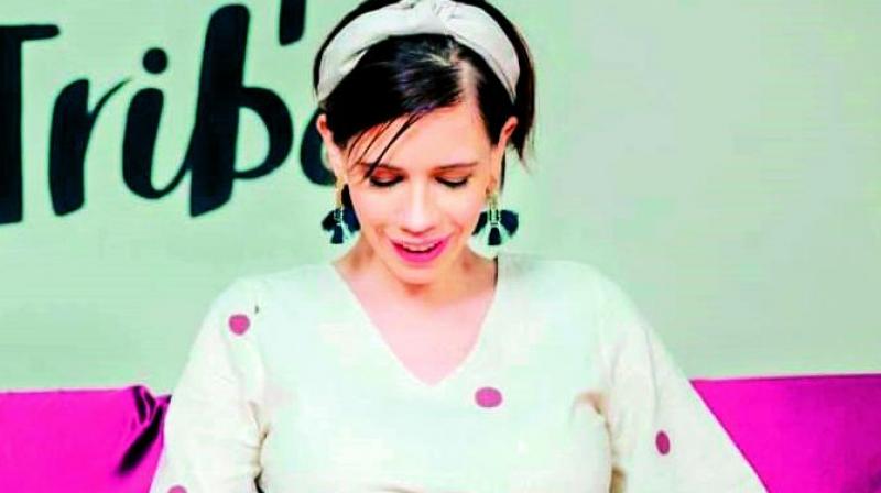 You have actor Kalki Koelchin, who is pregnant with her boyfriend’s baby. Commitment is not lacking, it’s just the ring. You have actor Kalki Koelchin, who is pregnant with her boyfriend’s baby. Commitment is not lacking, it’s just the ring.
