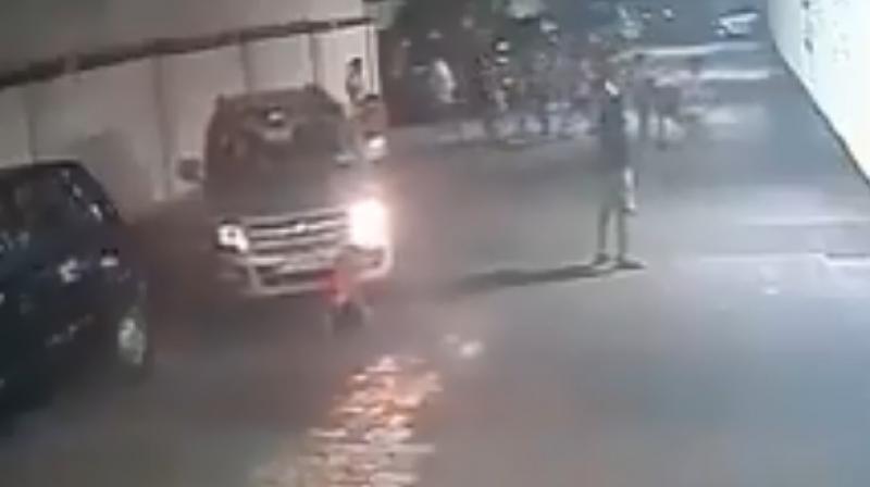 The footage recorded on September 24, was captured around 7 in the evening and is being circulated widely on social media. (Screengrab | Twitter | @BlrCityPolice) The footage recorded on September 24, was captured around 7 in the evening and is being circulated widely on social media. (Screengrab | Twitter | @BlrCityPolice)
