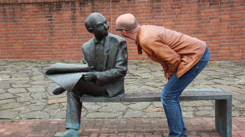 Referring to yourself in the third person leads people to think about themselves more similar to how they think about others (Photo: Pixabay) Referring to yourself in the third person leads people to think about themselves more similar to how they think about others (Photo: Pixabay)