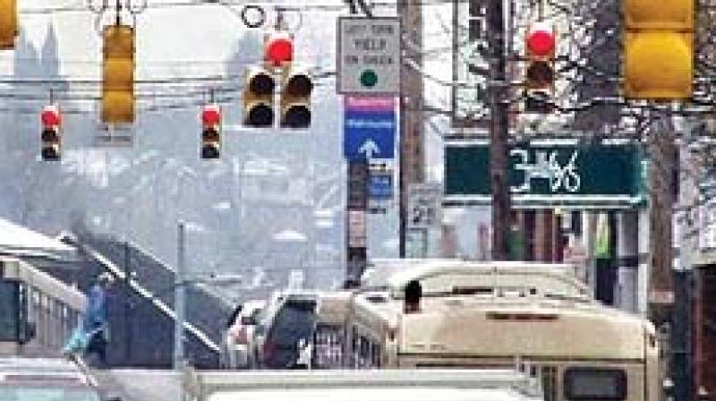 Aware of the mess, the police experimented last year with automated signals that would do away with the need for long and unnecessary waits at junctions. Aware of the mess, the police experimented last year with automated signals that would do away with the need for long and unnecessary waits at junctions.