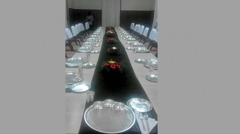 According to former district BJP president, Rajkumar Telkur, the district administration hosted a sumptuous dinner for the CM, his Cabinet colleagues and senior officials spending a huge amount of public money. According to former district BJP president, Rajkumar Telkur, the district administration hosted a sumptuous dinner for the CM, his Cabinet colleagues and senior officials spending a huge amount of public money.