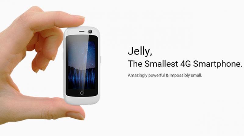 A Kickstarter project involves building a mini-sized phone that runs on Android 7.0 Nougat and supports 4G network. A Kickstarter project involves building a mini-sized phone that runs on Android 7.0 Nougat and supports 4G network.