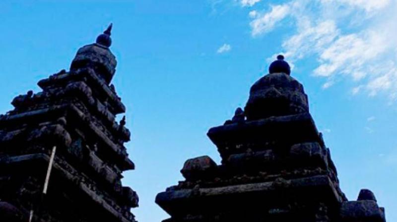 A controversy had erupted after a woman identified as Anjana Menon from Pattambi was denied entry to the temple on Saturday as she was covering head with a scarf. A controversy had erupted after a woman identified as Anjana Menon from Pattambi was denied entry to the temple on Saturday as she was covering head with a scarf.