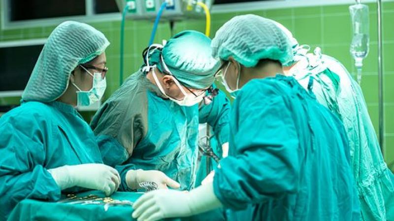 The woman claimed that her doctor later explained he was taking a Spanish proficiency test during the surgery. (Photo: Pixabay) The woman claimed that her doctor later explained he was taking a Spanish proficiency test during the surgery. (Photo: Pixabay)