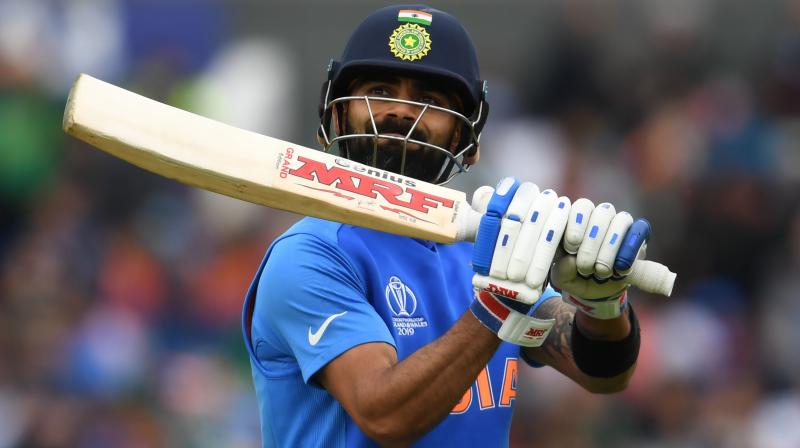 Kohli started walking towards the pavilion himself (Photo: AFP) Kohli started walking towards the pavilion himself (Photo: AFP)