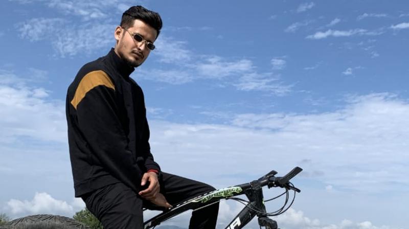 Aamir Kunwar. Aamir Kunwar.