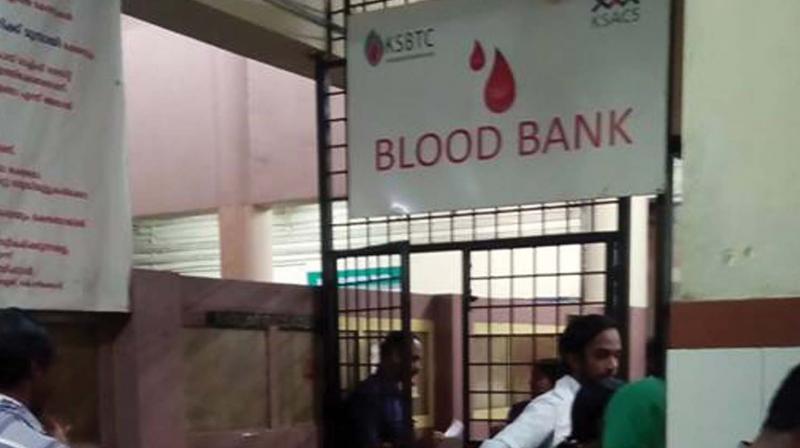 On an average, the blood bank will have 150 donors waiting between 8 am and 12 noon, the four hours allotted to donate blood. On an average, the blood bank will have 150 donors waiting between 8 am and 12 noon, the four hours allotted to donate blood.
