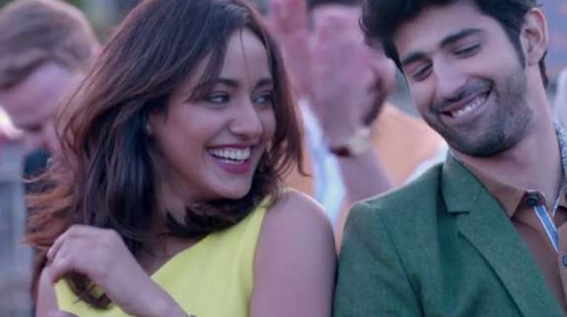 Tum Bin 2 has been granted an ‘all-clear’ (no cuts) by Central Board of Film Certification. Tum Bin 2 has been granted an ‘all-clear’ (no cuts) by Central Board of Film Certification.