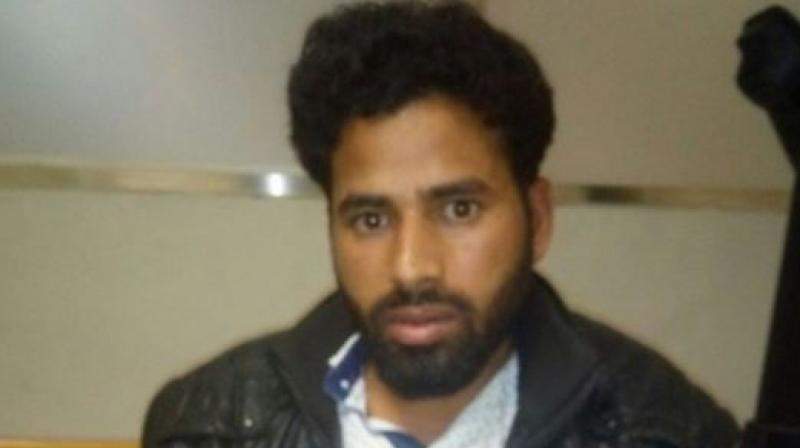 Uttar Pradesh ATS arrested an ISIS suspect Abu Zaid from Mumbai. (Photo: ANI | Twitter) Uttar Pradesh ATS arrested an ISIS suspect Abu Zaid from Mumbai. (Photo: ANI | Twitter)