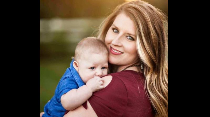 Danielle Palmer has donated 30 litres of breast milk to those affecte by Hurricane Harvey. (Photo: Facebook/ Danielle M. Palmer) Danielle Palmer has donated 30 litres of breast milk to those affecte by Hurricane Harvey. (Photo: Facebook/ Danielle M. Palmer)