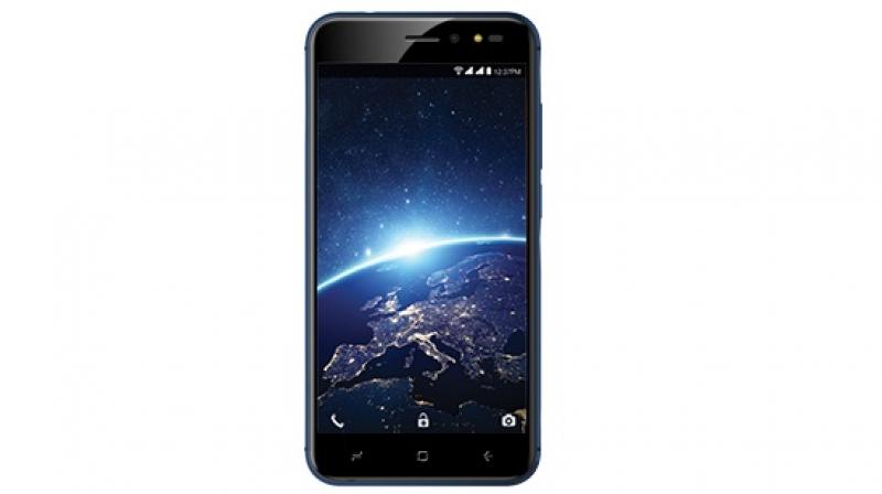 This dual-SIM supported Intex Staari 10 is priced at Rs 5,999 and is available in Black, Champagne and Blue colour variants. This dual-SIM supported Intex Staari 10 is priced at Rs 5,999 and is available in Black, Champagne and Blue colour variants.