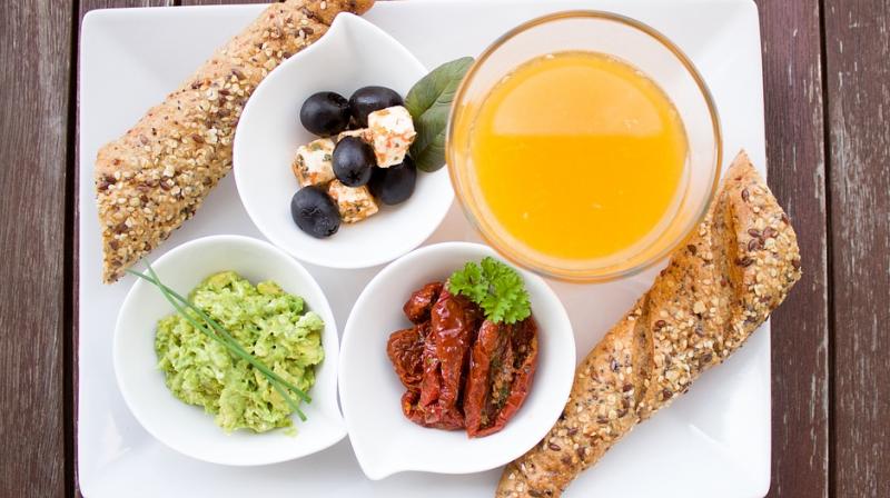 According to a study people with the habit of late-dinners and no breakfasts had a four to five times higher likelihood of death. (Photo: Representational/Pixabay) According to a study people with the habit of late-dinners and no breakfasts had a four to five times higher likelihood of death. (Photo: Representational/Pixabay)