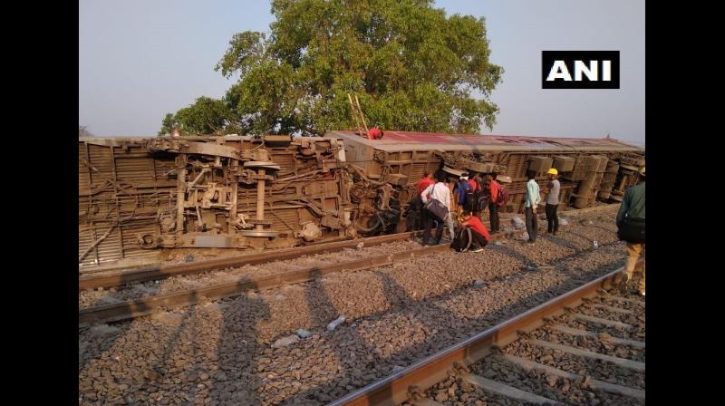 Twelve coaches of the Howrah-New Delhi Poorva Express derailed near Kanpur in Uttar Pradesh early on Saturday, injuring at least 14 people, railway officials said. (Photo: Twitter/ANI) Twelve coaches of the Howrah-New Delhi Poorva Express derailed near Kanpur in Uttar Pradesh early on Saturday, injuring at least 14 people, railway officials said. (Photo: Twitter/ANI)