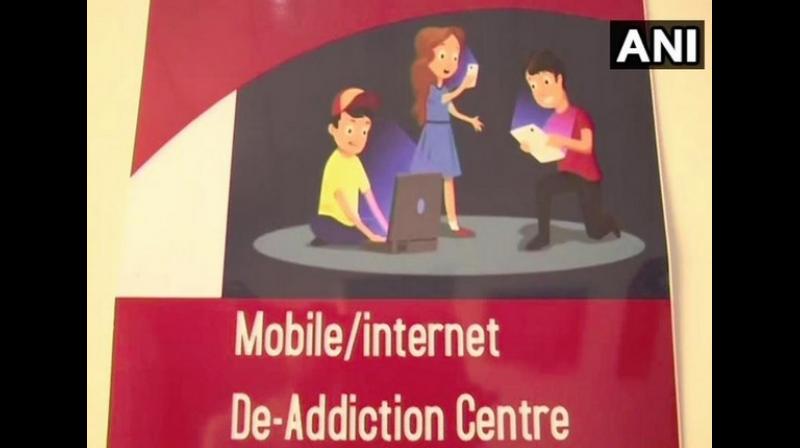 The mobile de-addiction centre is treating patients who are addicted to using their smartphones. (Photo: ANI) The mobile de-addiction centre is treating patients who are addicted to using their smartphones. (Photo: ANI)