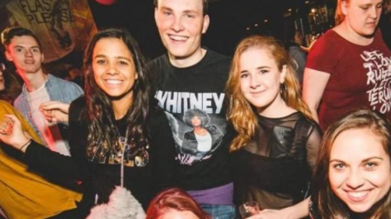 The photo has over 5,300 retweets and liked by almost 20,000 people after it was posted by her sister on Twitter. (Photo: Twitter) The photo has over 5,300 retweets and liked by almost 20,000 people after it was posted by her sister on Twitter. (Photo: Twitter)