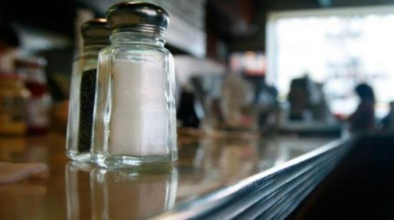 An excess intake of salt may result in hypertension, but conversely, if you can control the blood pressure, you can definitely cut down the chance of renal failure (Photo: AFP) An excess intake of salt may result in hypertension, but conversely, if you can control the blood pressure, you can definitely cut down the chance of renal failure (Photo: AFP)