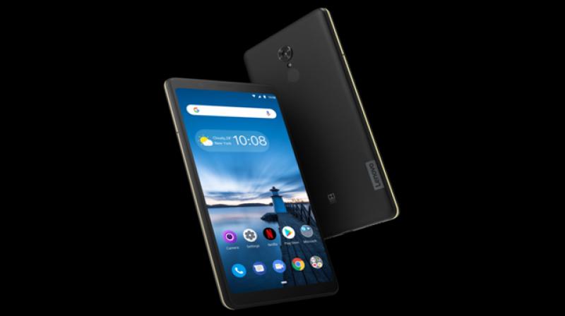 The device comes with an IPS Full HD 1080 x 2160 display and an 81 percent screen-to-body ratio. The device comes with an IPS Full HD 1080 x 2160 display and an 81 percent screen-to-body ratio.