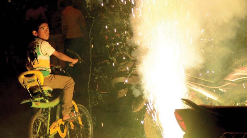 The Centre said manufacture, sale and use of joined-firecrackers (series crackers) might be banned as the same causes huge air, noise and solid waste problems. (Photo: File) The Centre said manufacture, sale and use of joined-firecrackers (series crackers) might be banned as the same causes huge air, noise and solid waste problems. (Photo: File)