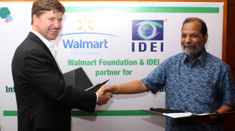 Dan Bryant, SVP, Global Public Policy and Government Affairs, Walmart and Amitabha Sadangi, CEO, International Development Enterprises-India (IDEI) today announced partnership to `Integrate Smallholder Farmers into Market Systems’ to support 10,000 smal Dan Bryant, SVP, Global Public Policy and Government Affairs, Walmart and Amitabha Sadangi, CEO, International Development Enterprises-India (IDEI) today announced partnership to `Integrate Smallholder Farmers into Market Systems’ to support 10,000 smal