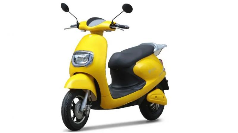 Techo Electrica claims that Neo, Raptor and Emerge electric scooters have a range of 70-80km. Techo Electrica claims that Neo, Raptor and Emerge electric scooters have a range of 70-80km.