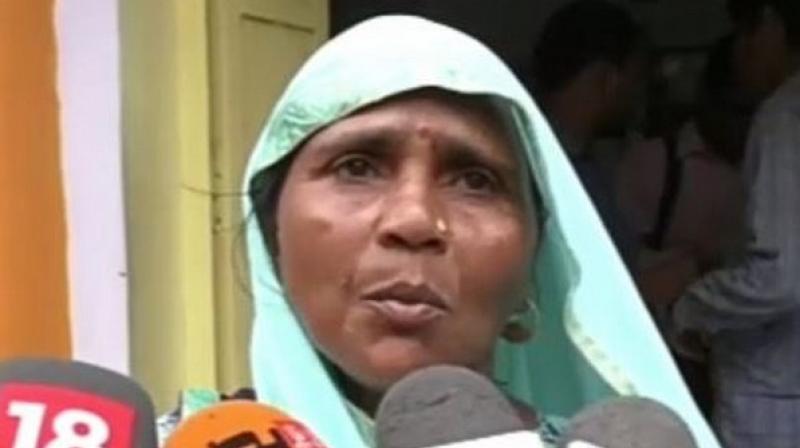 Talking to the media, the girl's mother Sushma also alleged that she was made to wander for over three hours at the hospital before the girl died. (Photo: ANI) Talking to the media, the girl's mother Sushma also alleged that she was made to wander for over three hours at the hospital before the girl died. (Photo: ANI)