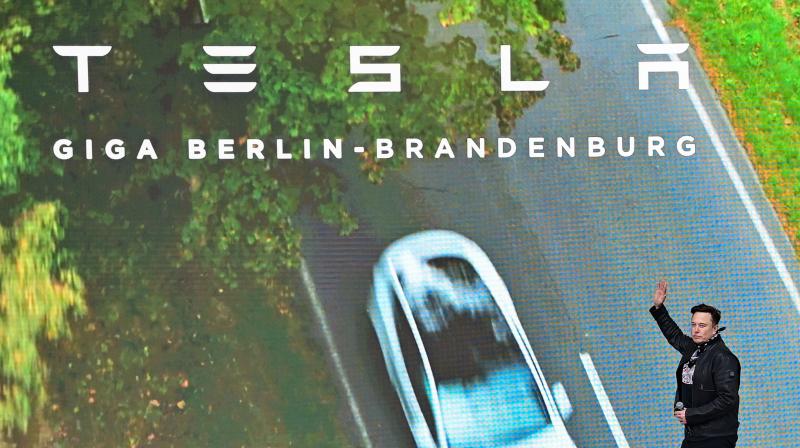 In this file photo taken on October 9, 2021, Tesla CEO Elon Musk arrives on stage to greet visitors for the opening of the new 'Gigafactory' of the US carmaker in Gruenheide, east of the German capital Berlin. (Photo: AFP) In this file photo taken on October 9, 2021, Tesla CEO Elon Musk arrives on stage to greet visitors for the opening of the new 'Gigafactory' of the US carmaker in Gruenheide, east of the German capital Berlin. (Photo: AFP)