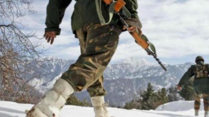 Five Indian Soldiers Trapped in Massive Avalanche in Kashmir Five Indian Soldiers Trapped in Massive Avalanche in Kashmir