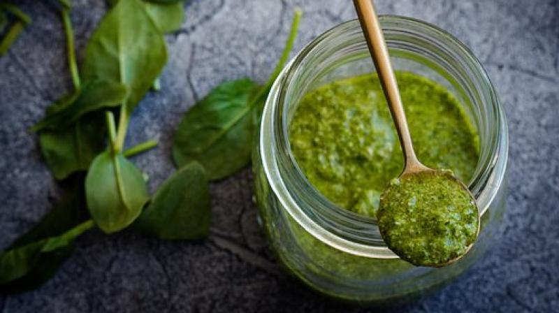 Add garlic, onions to perk up your pesto. (Photo: Representational/Pixabay) Add garlic, onions to perk up your pesto. (Photo: Representational/Pixabay)