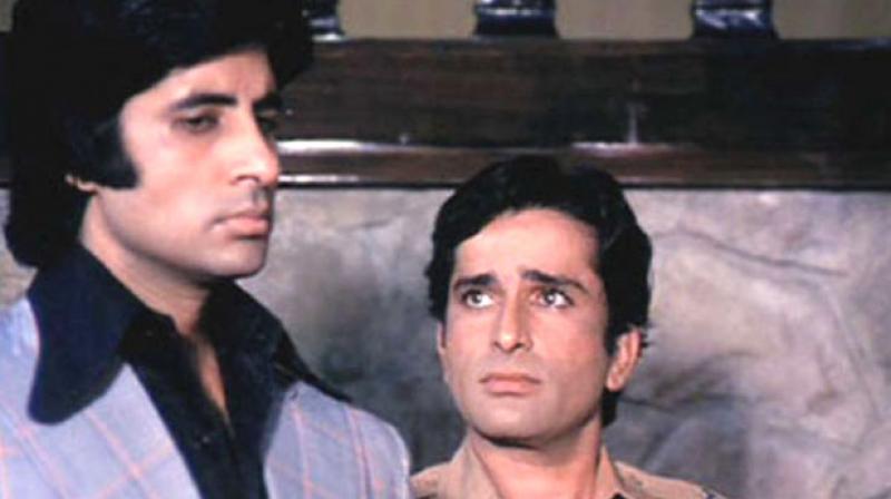Amitabh Bachchan and Shashi Kapoor in 'Deewaar.' Amitabh Bachchan and Shashi Kapoor in 'Deewaar.'