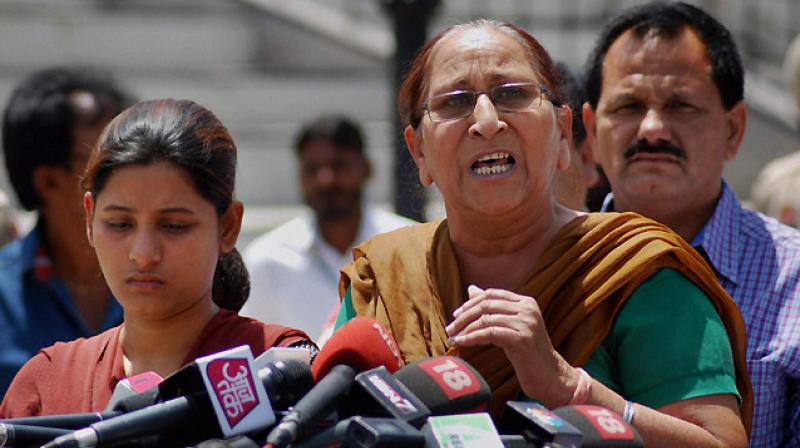 Dalbir Kaur, the sister of Sarabjit Singh (Photo: PTI) Dalbir Kaur, the sister of Sarabjit Singh (Photo: PTI)