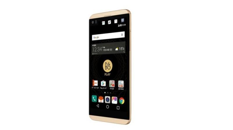 The new variant will be available for purchase in the Japanese market via NTT DoCoMo starting February next year. The new variant will be available for purchase in the Japanese market via NTT DoCoMo starting February next year.
