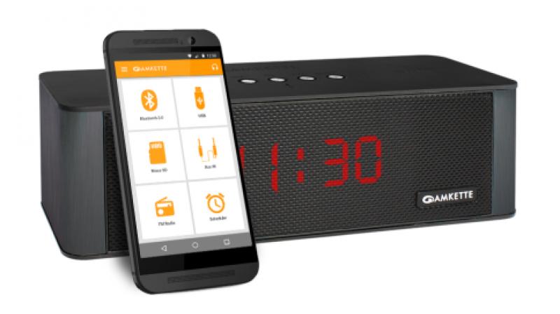 Users can control the speaker functions such as FM Radio, USB/SD Card playback and Alarm Clock. It also comes loaded with features like Aux, USB, Micro SD, USB DC and On/Off button. Users can control the speaker functions such as FM Radio, USB/SD Card playback and Alarm Clock. It also comes loaded with features like Aux, USB, Micro SD, USB DC and On/Off button.