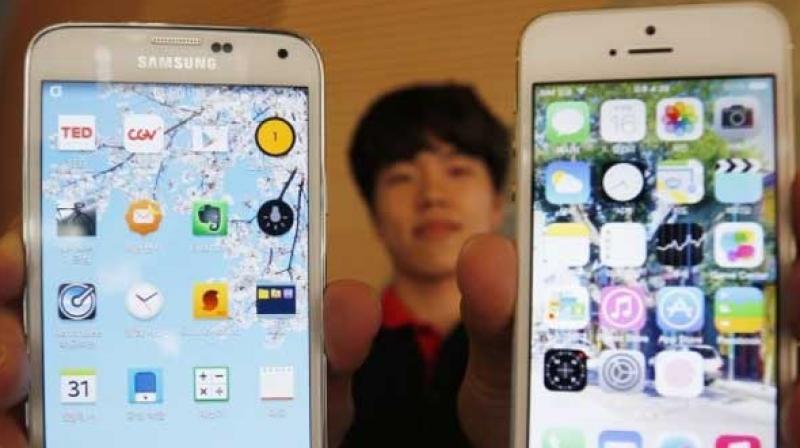 Jurors return to a Silicon Valley courtroom Monday to put a price on patented iPhone design features copied by Samsung in a legal case dating back seven years. Jurors return to a Silicon Valley courtroom Monday to put a price on patented iPhone design features copied by Samsung in a legal case dating back seven years.