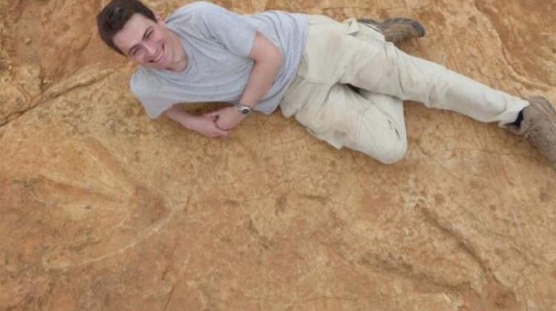 No fossilized bones were found, but the footprints alone showed a lot about the animal. The scientists concluded it was a large theropod -- the two-legged carnivorous dinosaur group. (Photo credit: Reuters) No fossilized bones were found, but the footprints alone showed a lot about the animal. The scientists concluded it was a large theropod -- the two-legged carnivorous dinosaur group. (Photo credit: Reuters)