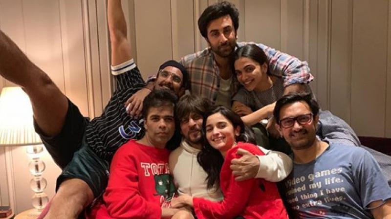 Ranveer Singh, Karan Johar, Shah Rukh Khan, Alia Bhatt, Ranbir Kapoor, Deepika Padukone and Aamir Khan partied together. Ranveer Singh, Karan Johar, Shah Rukh Khan, Alia Bhatt, Ranbir Kapoor, Deepika Padukone and Aamir Khan partied together.