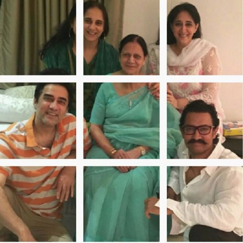 Aamir Khan and family. (Photo: Instagram)