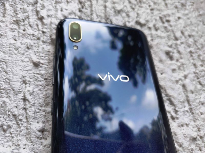 Vivo V11 Pro (Deccan Chronicle)