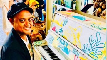 singapore reflections with wayne sandz