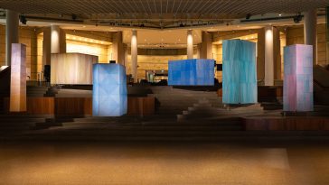 singapore a folding scene