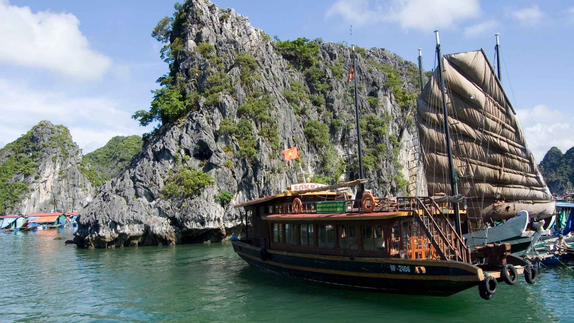 Cruise Through Ha Long Bay